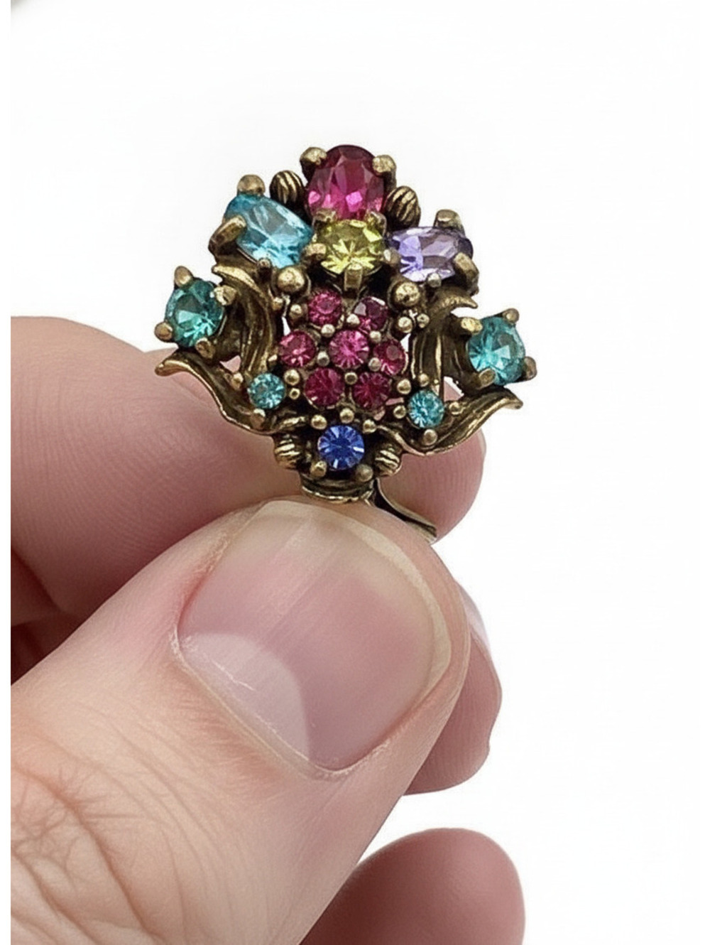 Vintage Multi Colored Glass Cluster Clip Earrings Hollycraft Style WW19